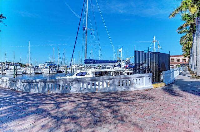 1510 1ST AVENUE W 205, Bradenton, FL 34205