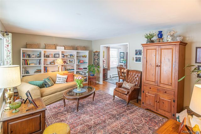30 Hudson Drive, Hyde Park, NY 12538