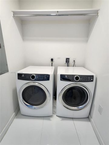 851 NE 1st Avenue 3801, Miami, FL 33132