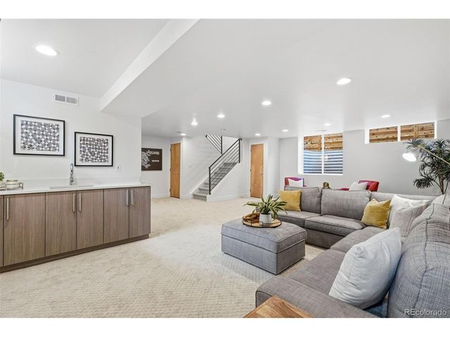 2379 Ivanhoe St, Denver, CO 80207