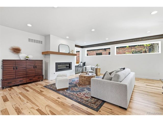 2379 Ivanhoe St, Denver, CO 80207