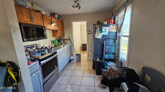 20 S 30TH Avenue, Phoenix, AZ 85009