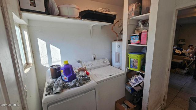 20 S 30TH Avenue, Phoenix, AZ 85009