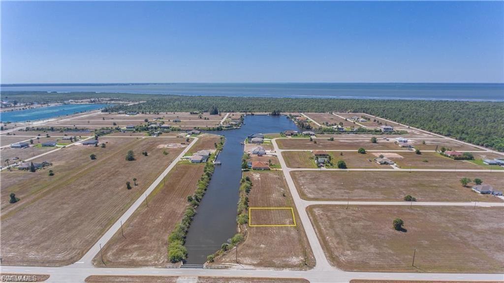4010 NW 39th LN, CAPE CORAL, FL 33993 — exterior