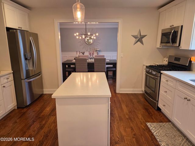 217 Woodberry Drive, Toms River, NJ 08753