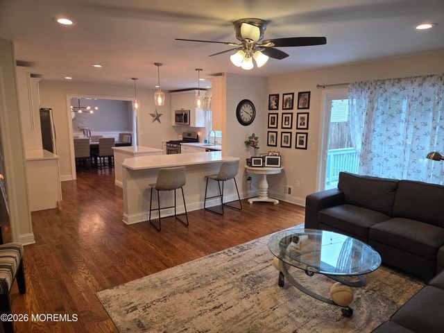 217 Woodberry Drive, Toms River, NJ 08753
