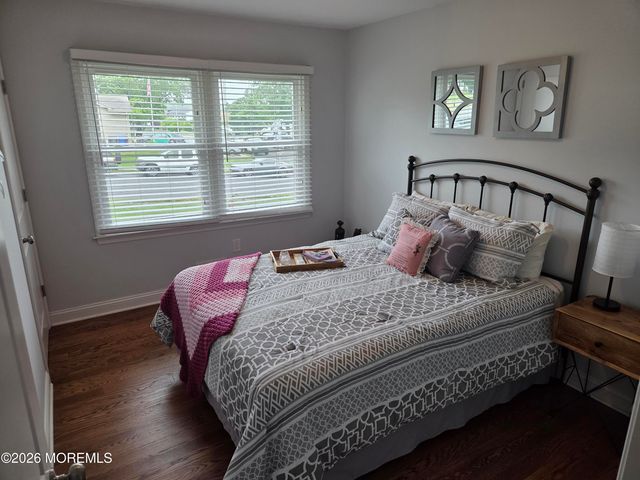 217 Woodberry Drive, Toms River, NJ 08753