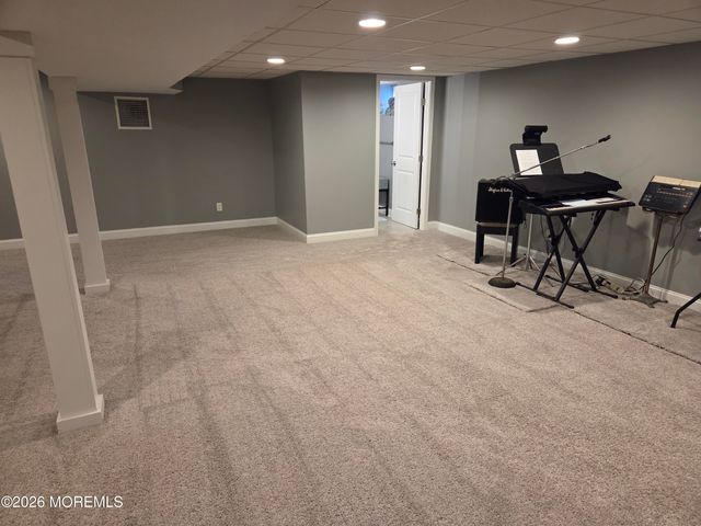 217 Woodberry Drive, Toms River, NJ 08753