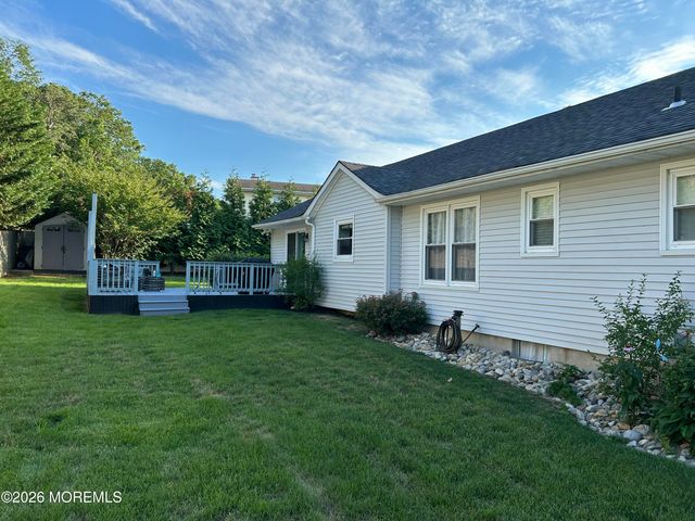 217 Woodberry Drive, Toms River, NJ 08753