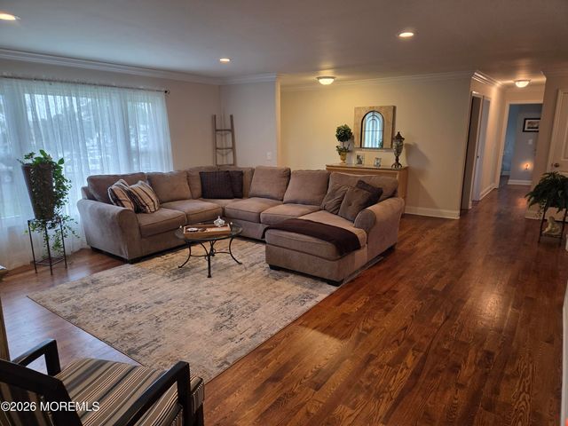 217 Woodberry Drive, Toms River, NJ 08753