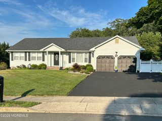 217 Woodberry Drive, Toms River, NJ 08753