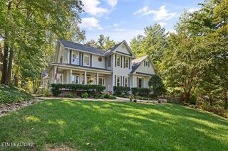 709 Russell Strausse Rd, Cookeville, TN 38501