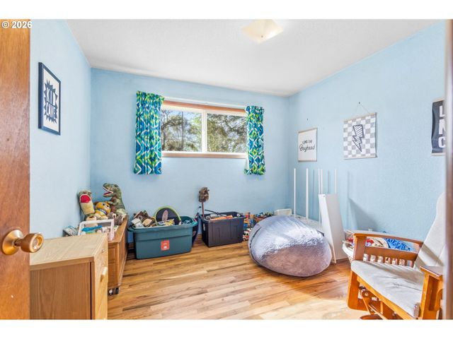 2510 OAK St, Albany, OR 97322