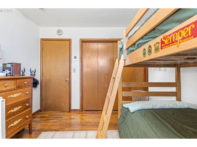 2510 OAK St, Albany, OR 97322