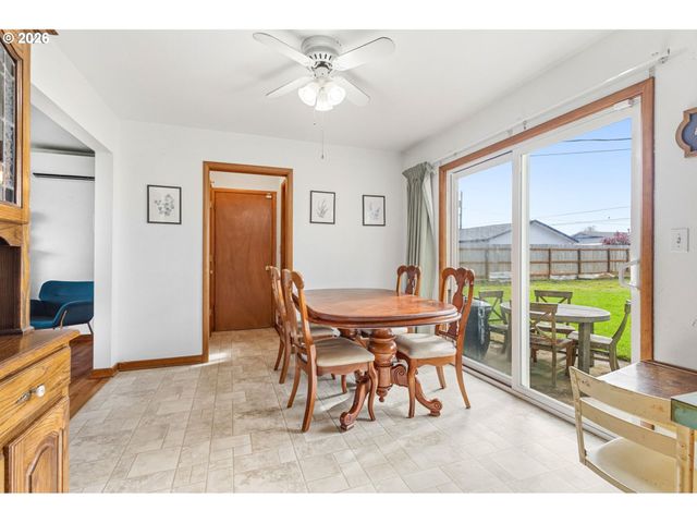 2510 OAK St, Albany, OR 97322