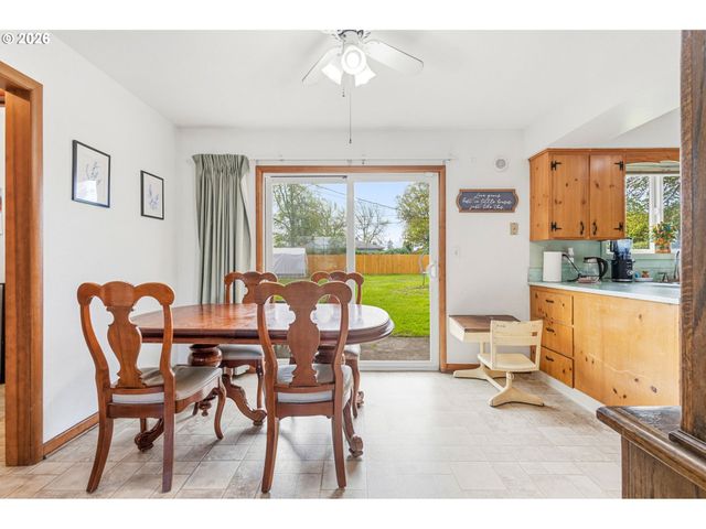 2510 OAK St, Albany, OR 97322