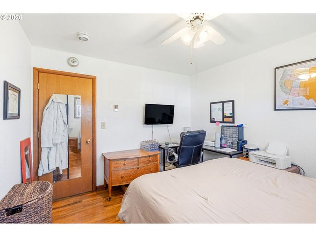 2510 OAK St, Albany, OR 97322