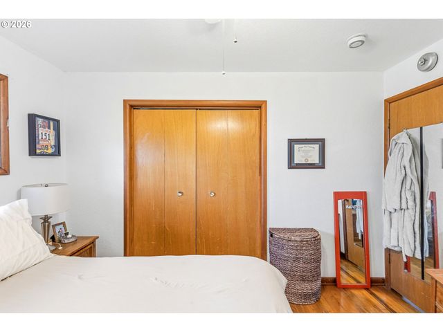 2510 OAK St, Albany, OR 97322