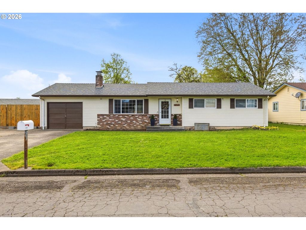 2510 OAK St, Albany, OR 97322