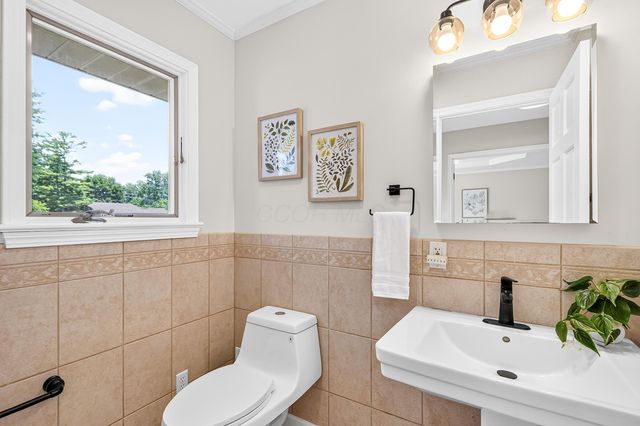 3781 Rushmore Drive, Upper Arlington, OH 43220