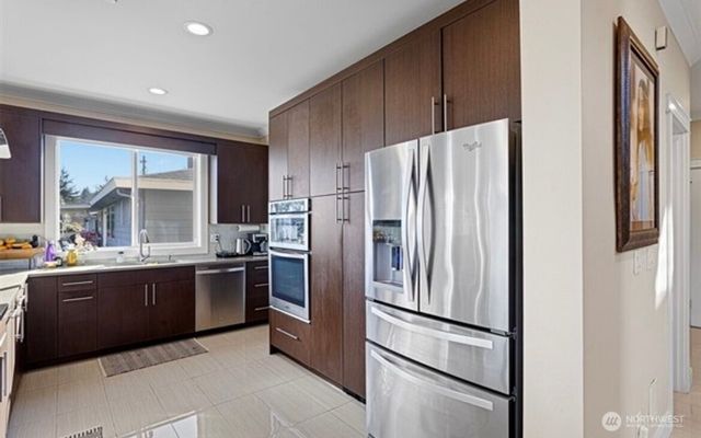 23905 43rd Avenue S, Kent, WA 98032