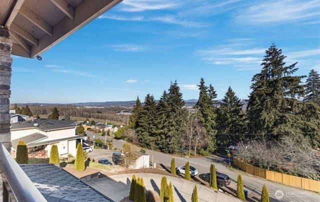 23905 43rd Avenue S, Kent, WA 98032