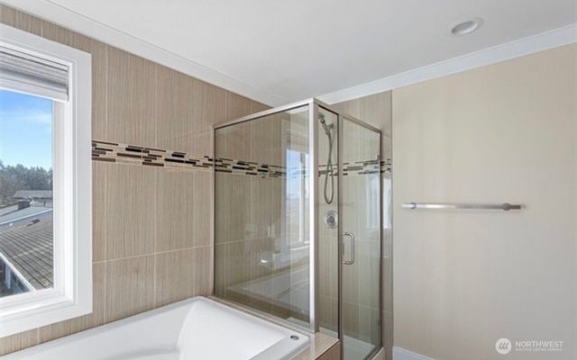 23905 43rd Avenue S, Kent, WA 98032