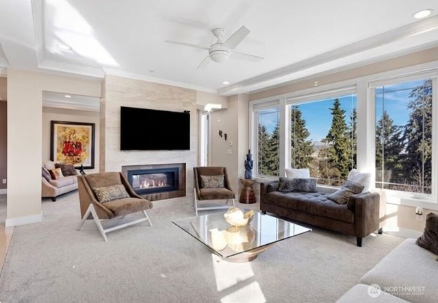 23905 43rd Avenue S, Kent, WA 98032