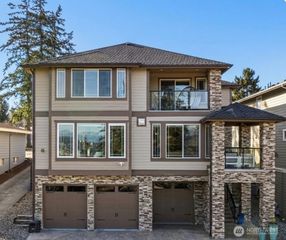 23905 43rd Avenue S, Kent, WA 98032