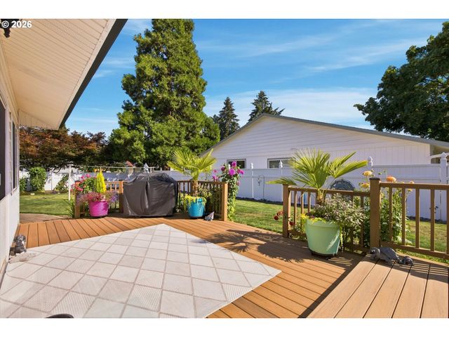 3562 Se CEDAR St, Hillsboro, OR 97123