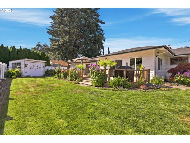 3562 Se CEDAR St, Hillsboro, OR 97123