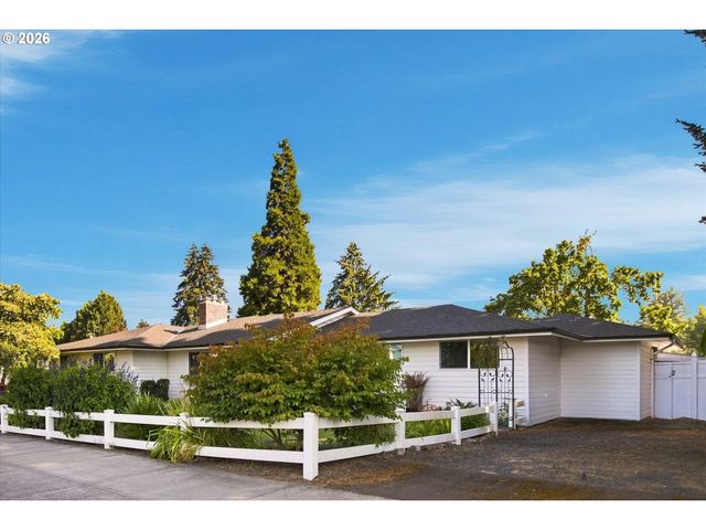3562 Se CEDAR St, Hillsboro, OR 97123