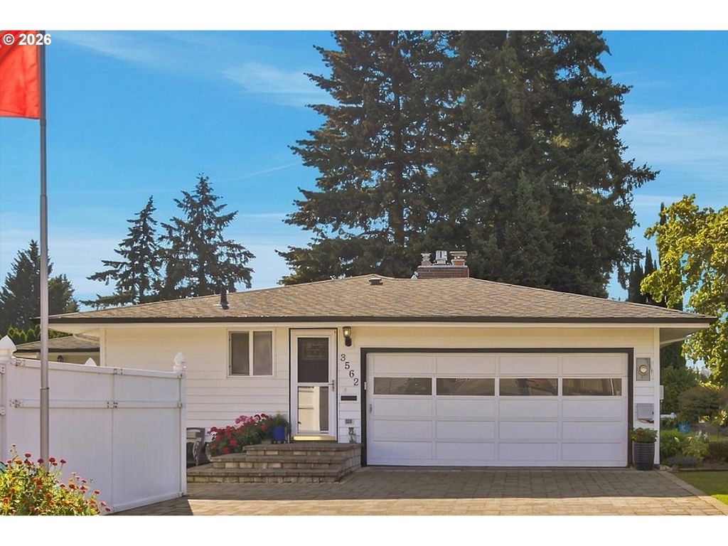 3562 Se CEDAR St, Hillsboro, OR 97123