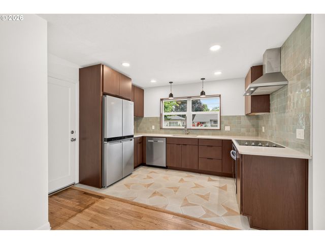 612 Nw 13TH St, Mc Minnville, OR 97128