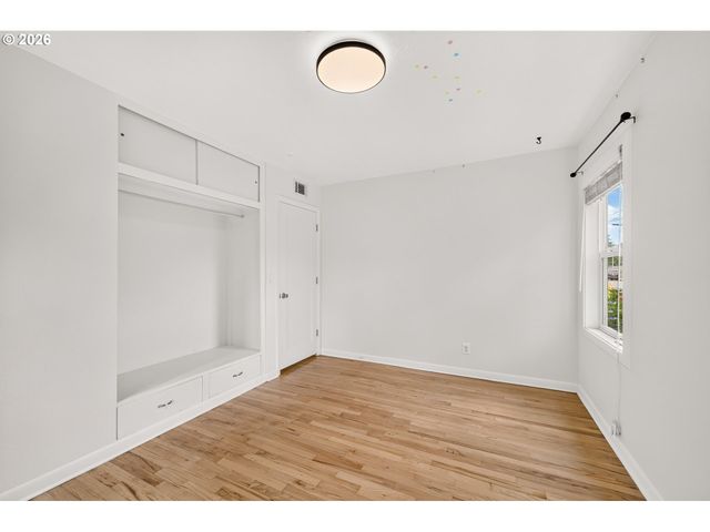 612 Nw 13TH St, Mc Minnville, OR 97128