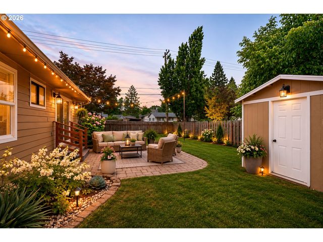 612 Nw 13TH St, Mc Minnville, OR 97128
