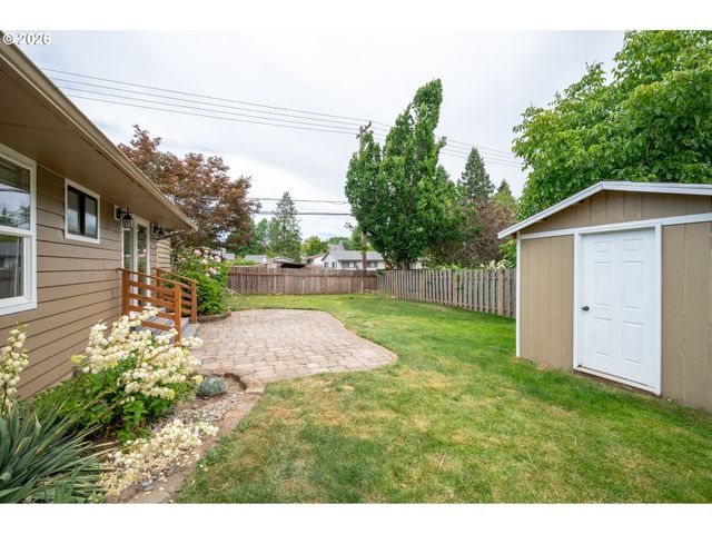 612 Nw 13TH St, Mc Minnville, OR 97128