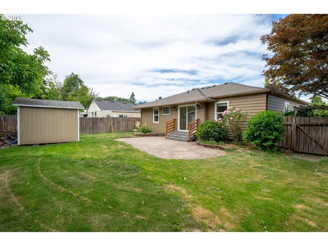 612 Nw 13TH St, Mc Minnville, OR 97128