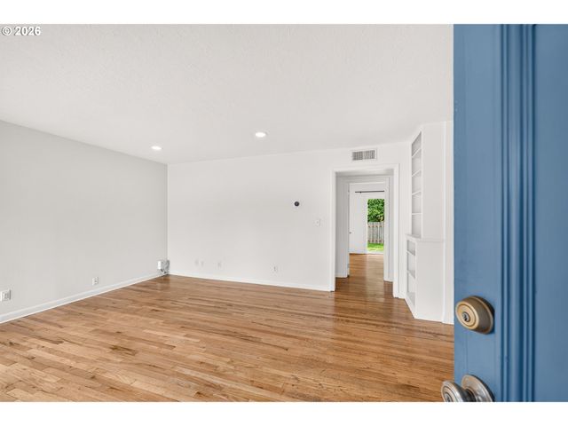 612 Nw 13TH St, Mc Minnville, OR 97128