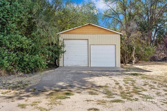 342 W Railroad Ave, Hansen, ID 83334