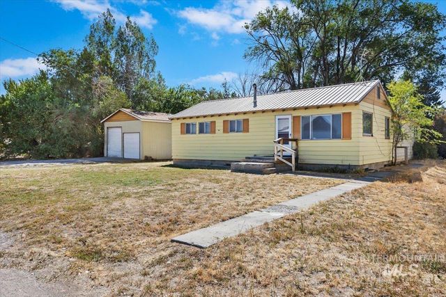 342 W Railroad Ave, Hansen, ID 83334