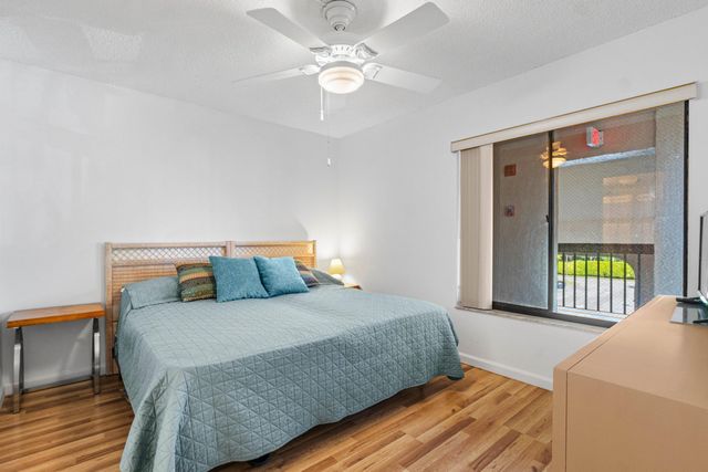 10110 Cedar Point Boulevard 305, Boynton Beach, FL 33437