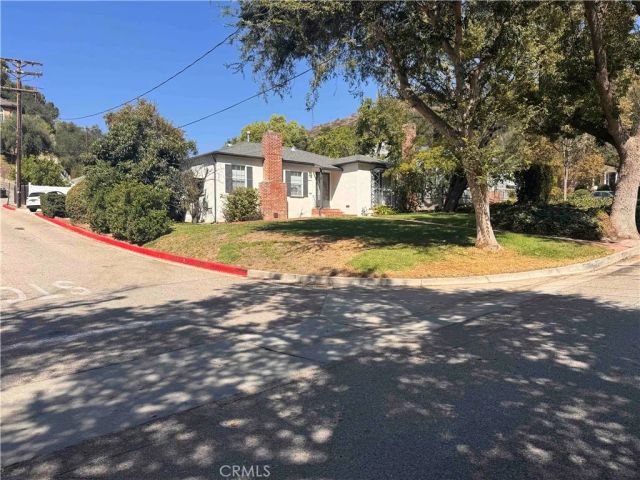 1827 Oakwood Avenue, Glendale, CA 91208
