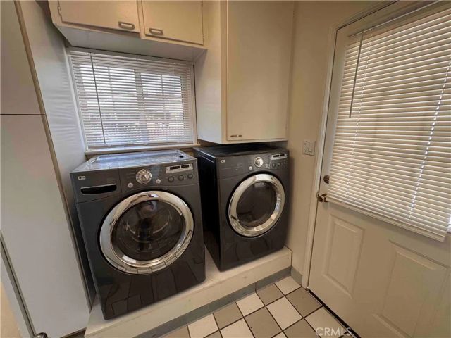 1827 Oakwood Avenue, Glendale, CA 91208