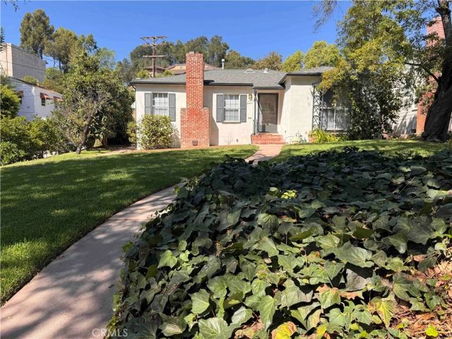 1827 Oakwood Avenue, Glendale, CA 91208