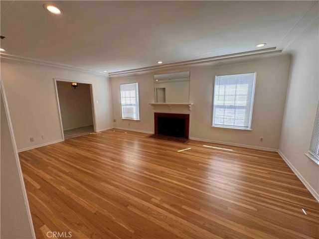 1827 Oakwood Avenue, Glendale, CA 91208