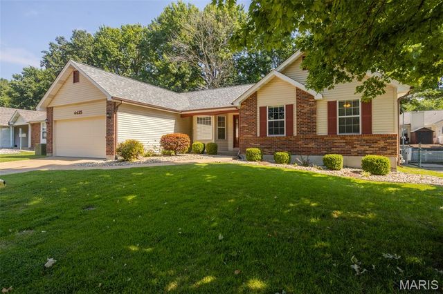 4435 Berkshire Estates Drive, Mehlville, MO 63129