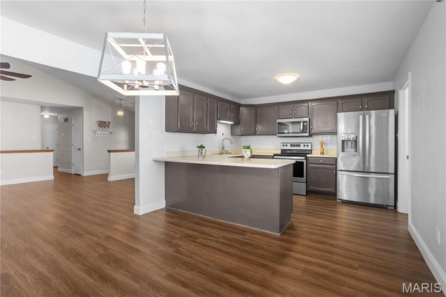 4435 Berkshire Estates Drive, Mehlville, MO 63129