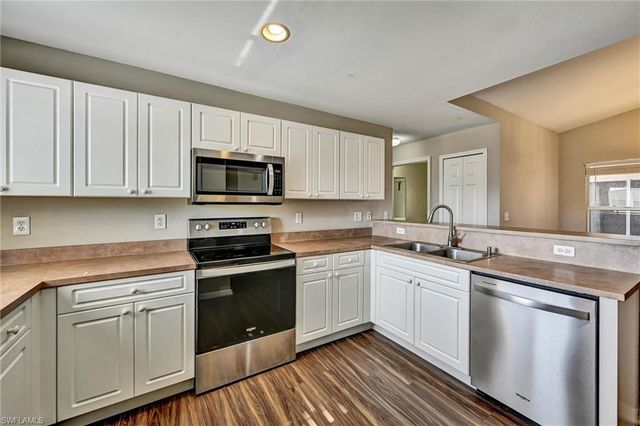 1338 NE 33rd LN, Cape Coral, FL 33909