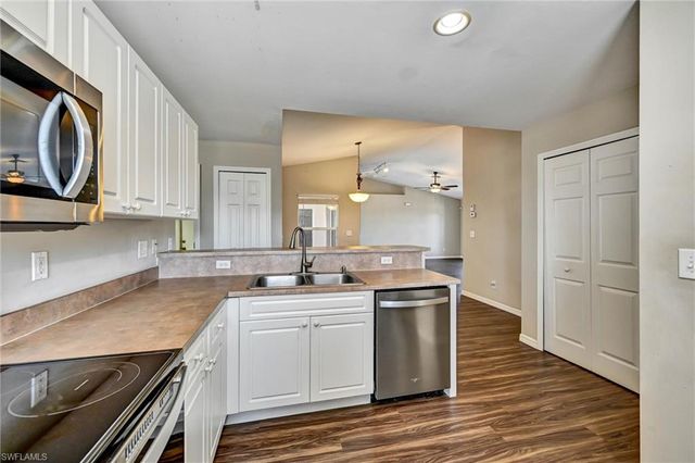 1338 NE 33rd LN, Cape Coral, FL 33909